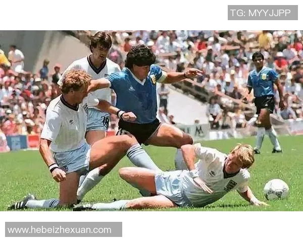 马拉多纳：足球历史中的不朽传奇与独特魅力解析